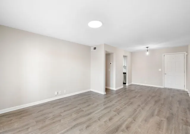 3rd image of 420 Elysian Flds Rd, Nashville, TN 37211