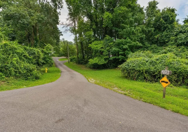 3rd image of 932 Cumberland Road, Chattanooga, TN 37419 | MLS# 3312248