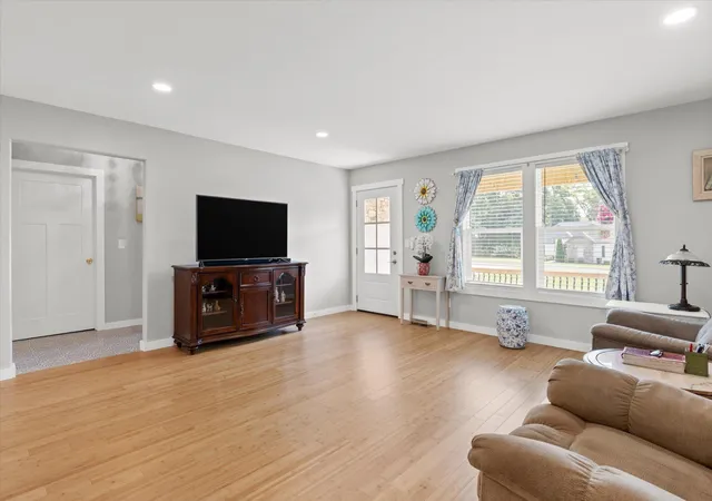 2nd image of 104 Lexington Stop Dr, Rock Spring, GA 30739 | MLS# 3312259