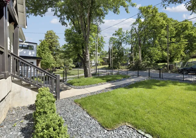 4th image of 2409 Vaulx Ln, Nashville, TN 37204 | MLS# 3312493
