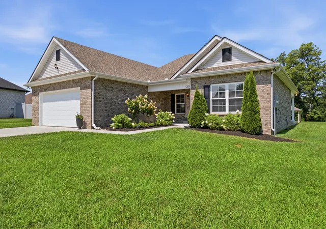 1st image of 139 Pinnacle Point Ln, Tullahoma, TN 37388 | MLS# 3335374