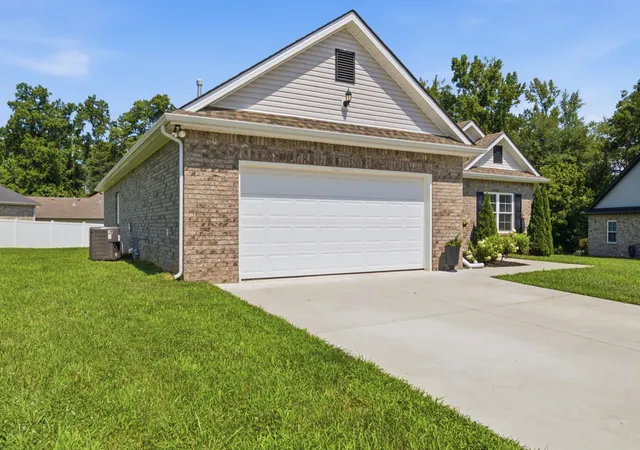 3rd image of 139 Pinnacle Point Ln, Tullahoma, TN 37388 | MLS# 3335374