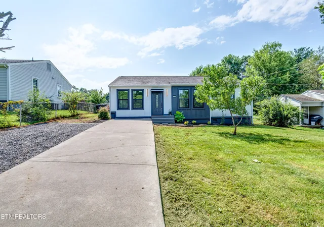 3rd image of 1430 Madison St, Morristown, TN 37814 | MLS# 3312275