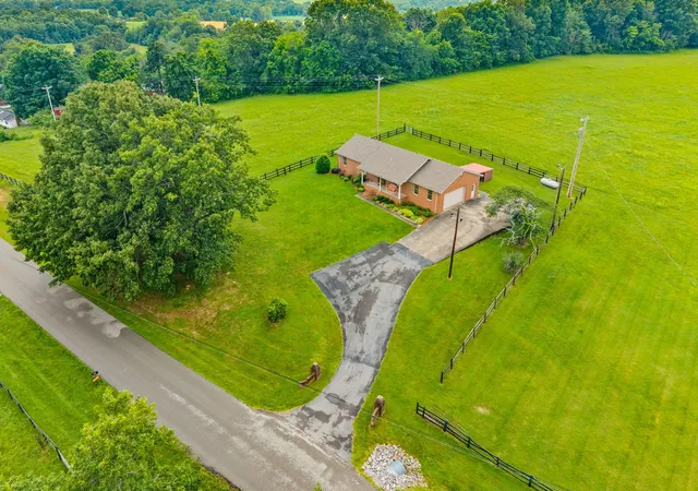 1st image of 5005 Harmony Grove Rd, Hopkinsville, KY 42240 | MLS# 3312282
