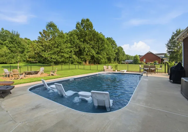 2nd image of 549 Lee Ln, Huntland, TN 37345 | MLS# 3316088