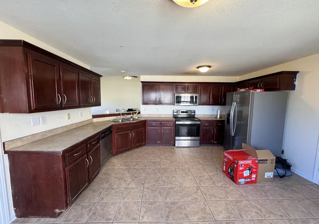 Photo 1 of Single family home for sale at 1420 Mutual Dr, Clarksville, TN 37042 | MLS# 3312314 | Listing updated on 2026-09-29