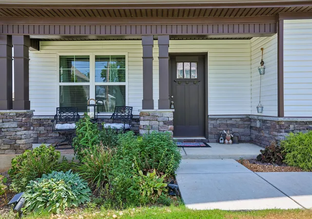 2nd image of 213 Republic St, Shelbyville, TN 37160 | MLS# 3514904
