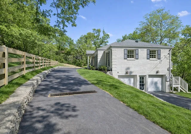 3rd image of 5622 Hillview Dr, Brentwood, TN 37027 | MLS# 3312645