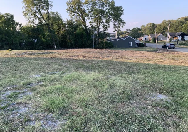 3rd image of 1124 Woodland St, Columbia, TN 38401 | MLS# 3321965