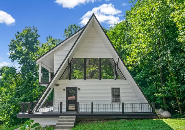1st image of 7 Valley Dr, Cadiz, KY 42211 | MLS# 3312306