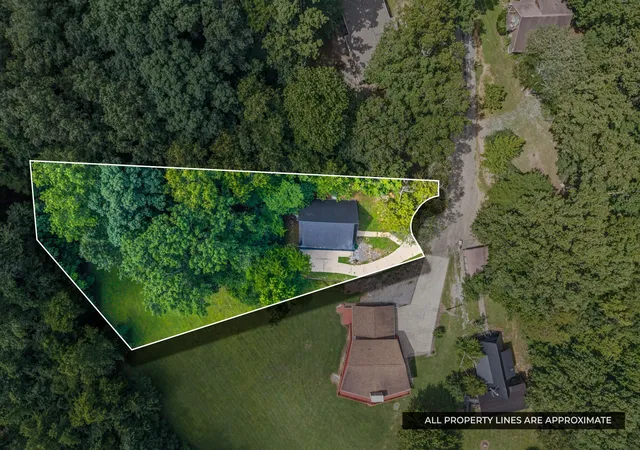 3rd image of 7 Valley Dr, Cadiz, KY 42211 | MLS# 3312306