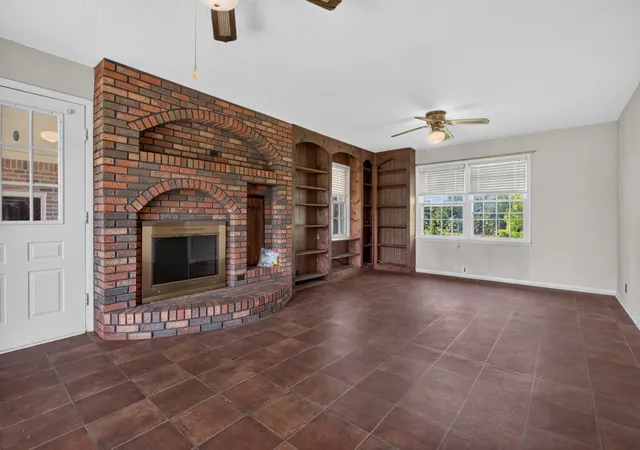 Photo 3 of Single family home for sale at 687 Dan Jones Rd, Mc Minnville, TN 37110 | MLS# 3336237 | Listing updated on 2026-09-13