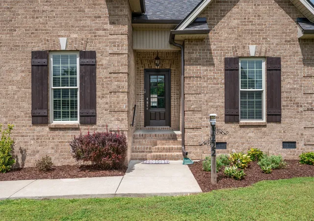 Photo 3 of Single family home for sale at 1222 Matheus Dr, Murfreesboro, TN 37128 | MLS# 3312354 | Listing updated on 2026-10-03
