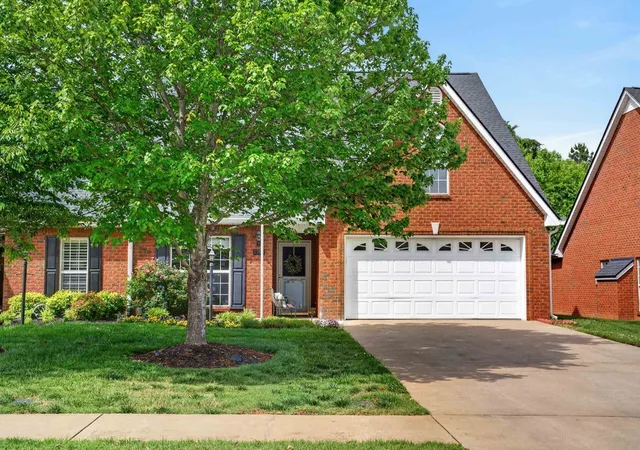 Photo 3 of Single family home for sale at 2766 Waywood Dr, Murfreesboro, TN 37128 | MLS# 3318497 | Listing updated on 2026-08-26
