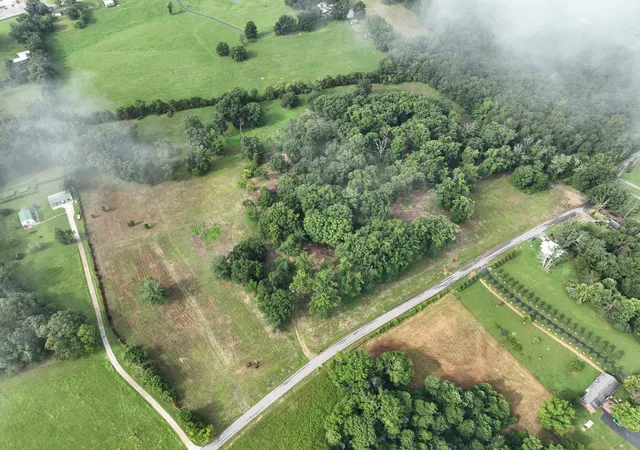 3rd image of 292 Lake Westmoreland Rd, Westmoreland, TN 37186 | MLS# 3312351