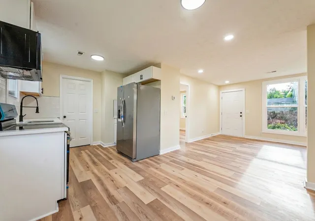 Photo 3 of Single family home for sale at 160 Haynes Park Dr, Nashville, TN 37218 | MLS# 3312467 | Listing updated on 2026-09-06