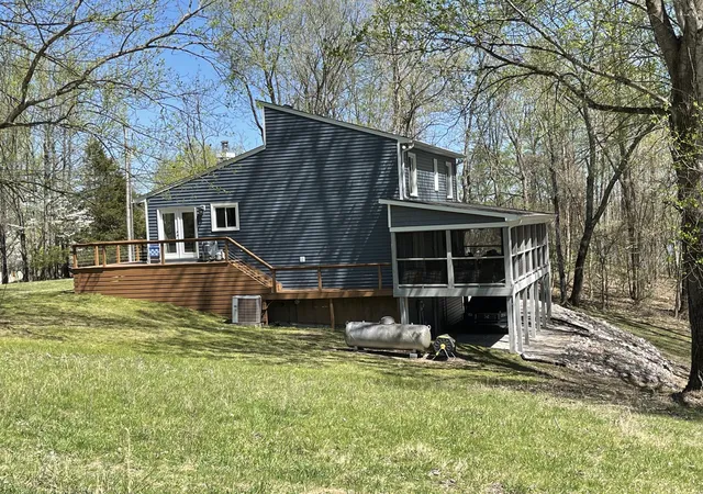 3rd image of 40 Ash Camp Dr, Estill Springs, TN 37330 | MLS# 3318669