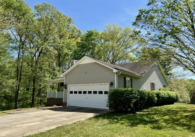 Photo 2 of Single family home for sale at 759 Miriah Dr, Mc Minnville, TN 37110 | MLS# 3312559 | Listing updated on 2026-10-08