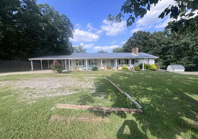 1st image of 242 Graham Dr, Linden, TN 37096 | MLS# 3499690