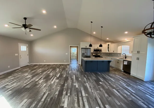 Photo 3 of Single family home for sale at 102 Willow Hl Ct, Auburn, KY 42206 | MLS# 3312463 | Listing updated on 2026-10-27