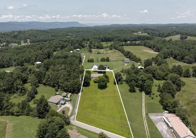 2nd image of 70 Cottage Lane, Chickamauga, GA 30707 | MLS# 3312488