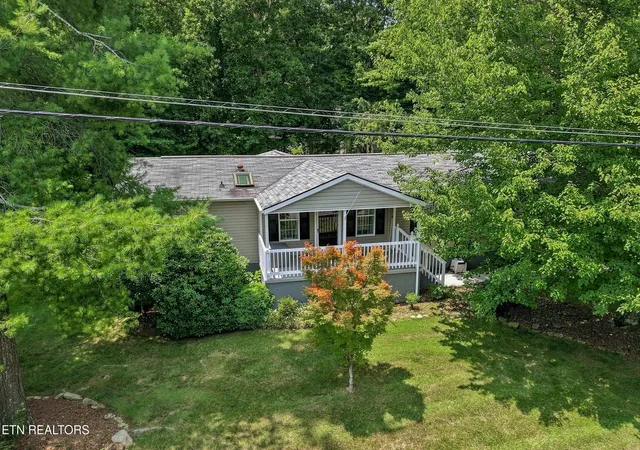 2nd image of 128 Prestonwood Dr, Crossville, TN 38558 | MLS# 3312494