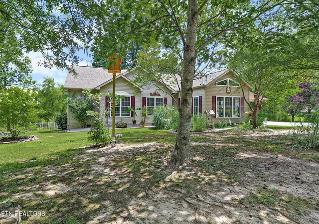 1st image of 504 Ridge Top Dr, Jamestown, TN 38556 | MLS# 3312503