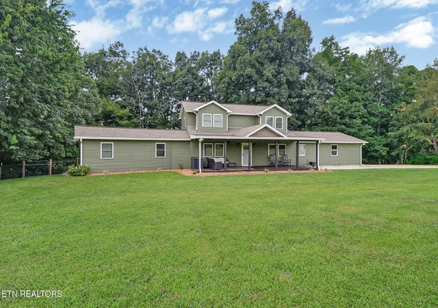 Photo 3 of Single family home for sale at 2014 Double Top Rd, Jamestown, TN 38556 | MLS# 3312507 | Listing updated on 2026-07-30