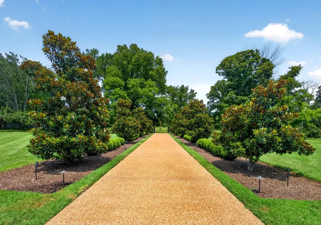2nd image of 2211 Old Hickory Blvd, Nashville, TN 37215 | MLS# 3314708
