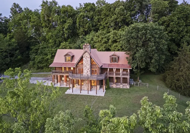 Photo 3 of Sale Pending at 3378 Sweeney Holw Rd, Franklin, TN 37064 | MLS# 3510389 | Listing updated on 2026-09-06