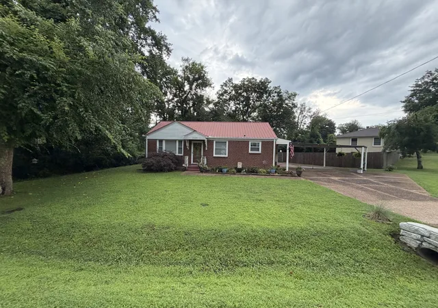1st image of 2113 Geneiva Dr, Nashville, TN 37216 | MLS# 3314685