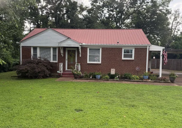 2nd image of 2113 Geneiva Dr, Nashville, TN 37216 | MLS# 3314685