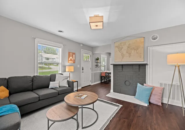3rd image of 3704 Decatur Dr, Knoxville, TN 37920 | MLS# 3312620