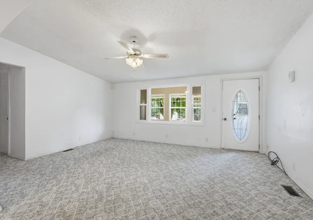 3rd image of 1031 Laurelwood Dr, Jamestown, TN 38556 | MLS# 3314810