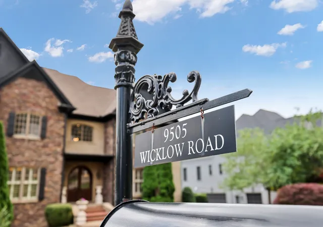 Photo 1 of Mansion for sale at 9505 Wicklow Rd, Brentwood, TN 37027 | MLS# 3512590 | Listing updated on 2026-10-04