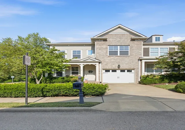 Photo 4 of Townhouse for sale at 1560 Hampshire Pl, Thompsons Station, TN 37179 | MLS# 3312647 | Listing updated on 2026-08-30