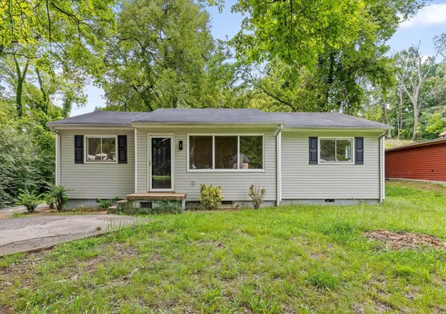 Photo 1 of Single family home for sale at 1720 Cambridge Dr, Chattanooga, TN 37411 | MLS# 3337257 | Listing updated on 2026-08-28