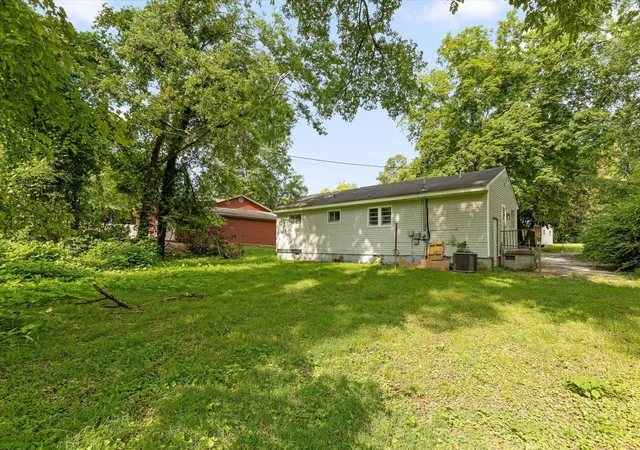 Photo 4 of Single family home for sale at 1720 Cambridge Dr, Chattanooga, TN 37411 | MLS# 3337257 | Listing updated on 2026-08-28