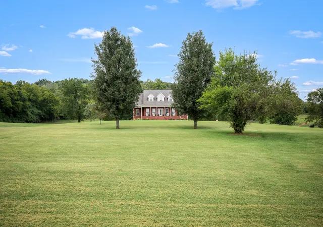2nd image of 206 Hickerson Rd, Wartrace, TN 37183 | MLS# 3509923