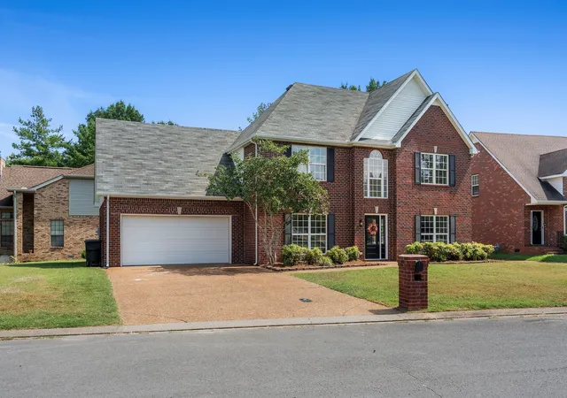 Photo 3 of Single family home for sale at 2422 Taylor Close, Murfreesboro, TN 37130 | MLS# 3596167 | Listing updated on 2026-09-21