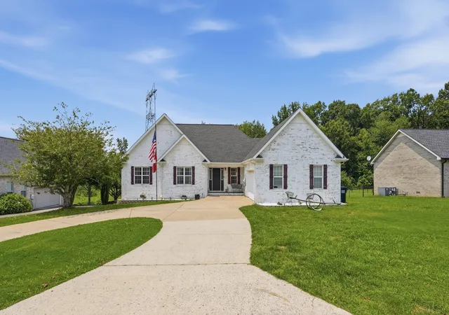 2nd image of 161 Cumberland Oaks Dr, Tullahoma, TN 37388 | MLS# 3518369