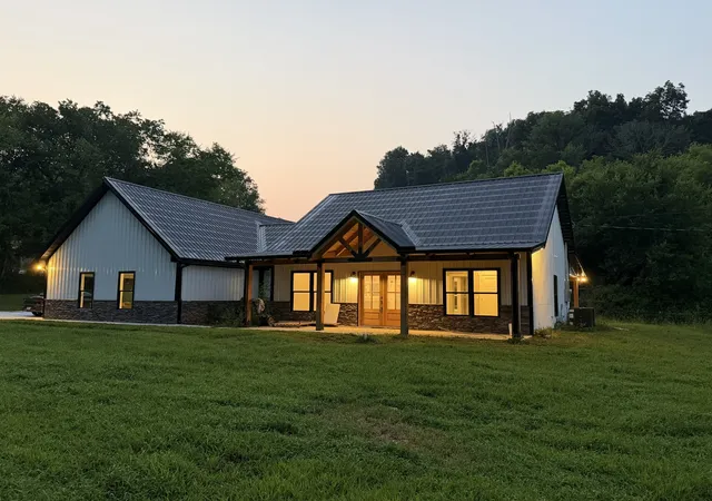 2nd image of 333 Possum Trott Rd, Shelbyville, TN 37160 | MLS# 3318517