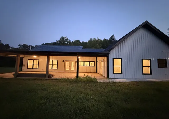 3rd image of 333 Possum Trott Rd, Shelbyville, TN 37160 | MLS# 3318517