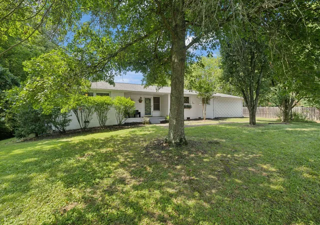 1st image of 6567 Brownlee Dr, Nashville, TN 37205 | MLS# 3314305