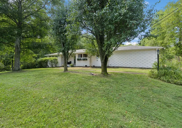 3rd image of 6567 Brownlee Dr, Nashville, TN 37205 | MLS# 3314305