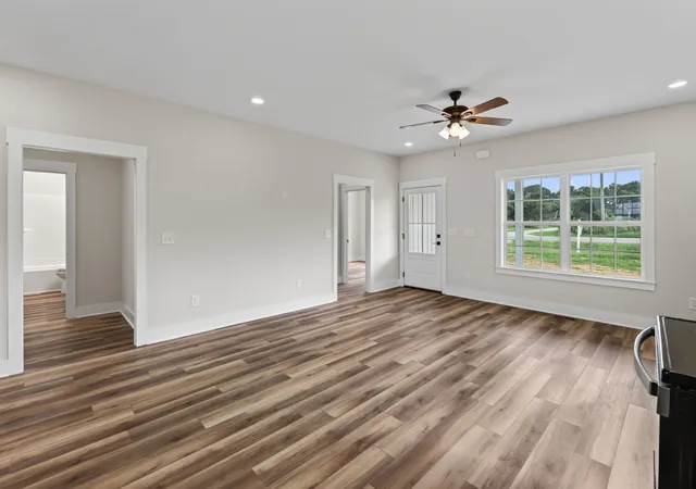Photo 4 of Single family home for sale at 3607 Greenhaw Rd, Decherd, TN 37324 | MLS# 3314366 | Listing updated on 2026-09-24