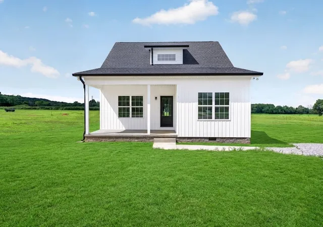 Photo 1 of Single family home for sale at 3607 Greenhaw Rd, Decherd, TN 37324 | MLS# 3314366 | Listing updated on 2026-09-24