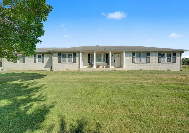 1st image of 11325 Greenville Rd, Hopkinsville, KY 42240 | MLS# 3312677