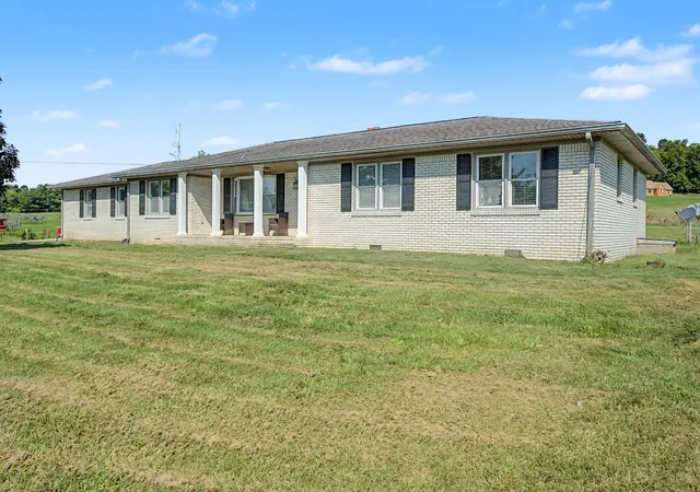 2nd image of 11325 Greenville Rd, Hopkinsville, KY 42240 | MLS# 3312677