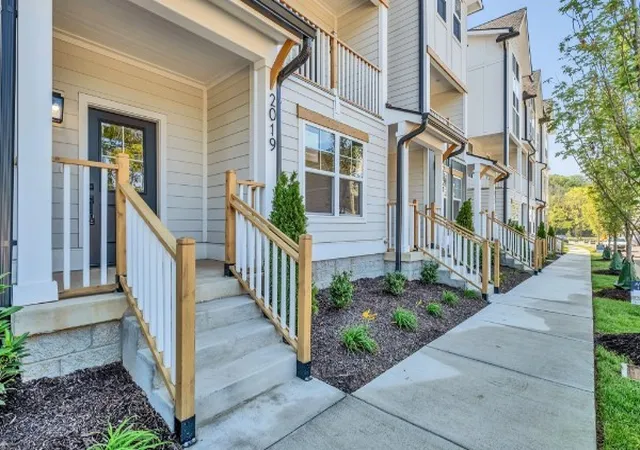 Photo 3 of Townhouse for sale at 2019 Maple View Ln, Nashville, TN 37207 | MLS# 3312705 | Listing updated on 2026-07-30